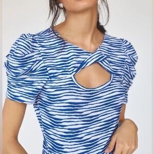 Anthropologie Maeve puff sleeve striped top 💙🦋